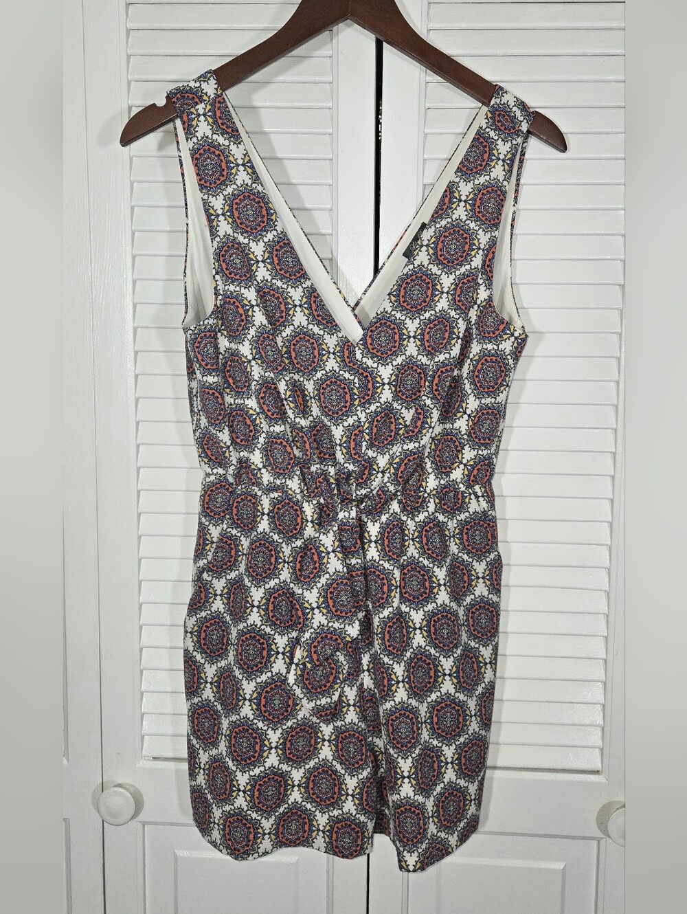 Lily Rose Sleeveless Shorts Boho Paisley Geo Print v Neck Faux Wrap Romper Sz S